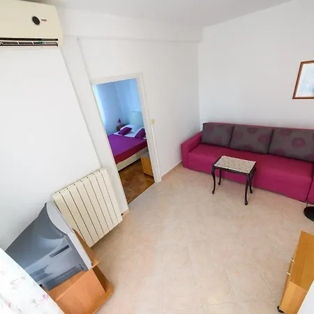 Apartment 1o Kožino